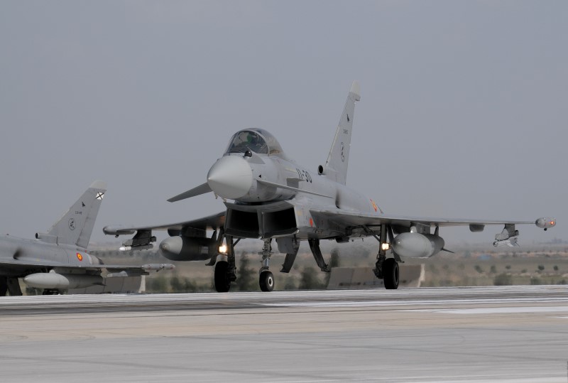 Photo 38.JPG - In addition to the 6 EF-18 the Ejército del Airebrought 6 EF 2000 to AE 2014-2